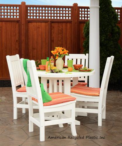 Keystone Dining Chairs & Dining Table