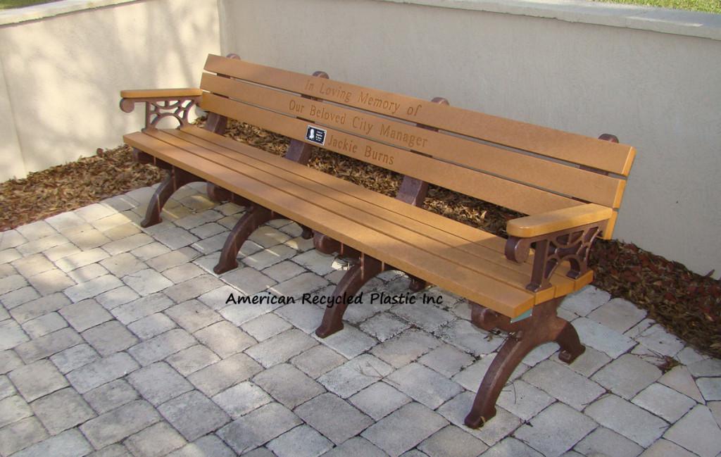 Arlington bench monarque